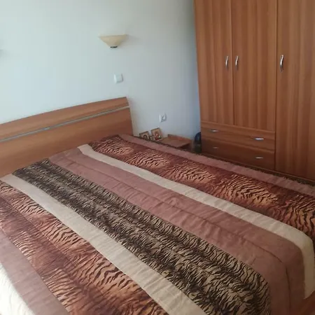 Amber Beach 1-02 Апартаменты *